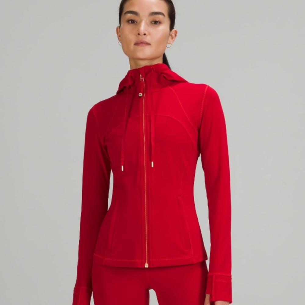 Lululemon New Year Hooded Define Jacket *Nulu - Dark Red
Size 12